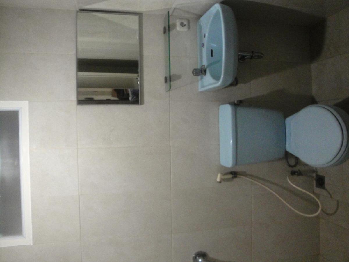 Hotel Trio Surakarta  Ngoại thất bức ảnh