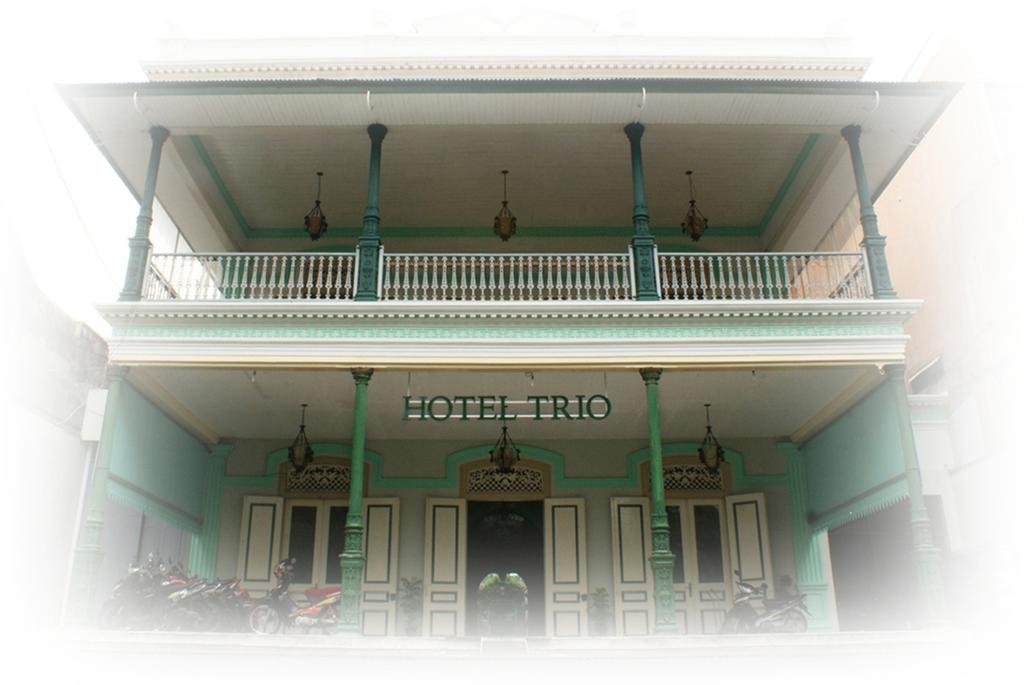 Hotel Trio Surakarta  Ngoại thất bức ảnh