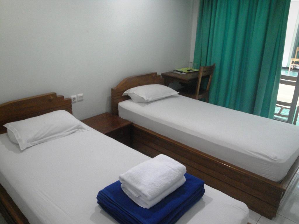 Hotel Trio Surakarta  Phòng bức ảnh