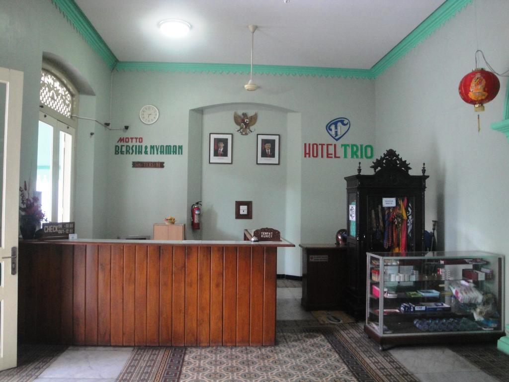 Hotel Trio Surakarta  Ngoại thất bức ảnh