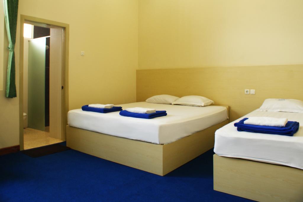 Hotel Trio Surakarta  Phòng bức ảnh
